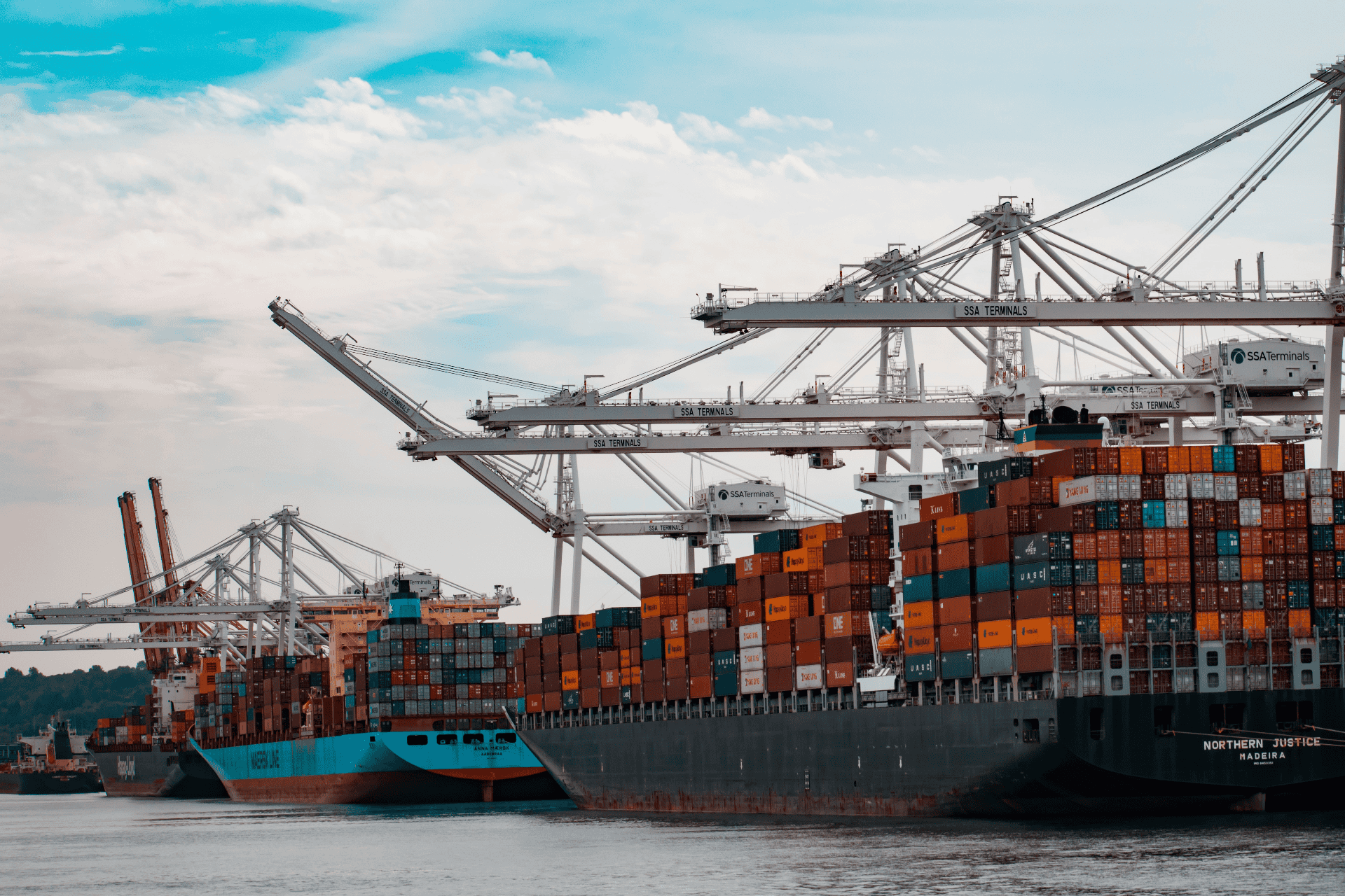 How to Adapt Your Export Strategy to Global Economic